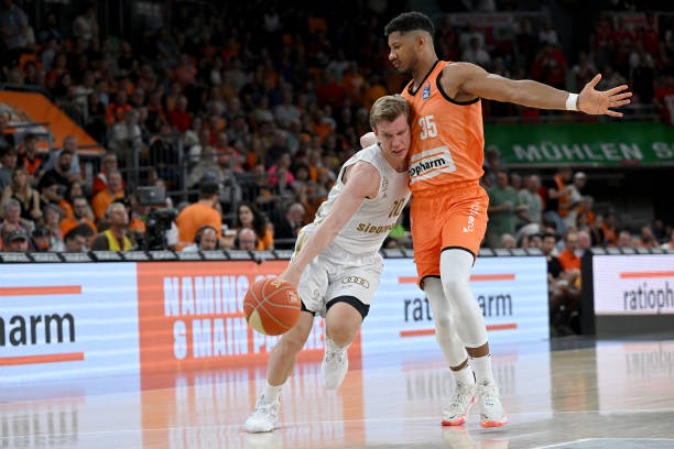 上演帽子戏 上演帽子戏