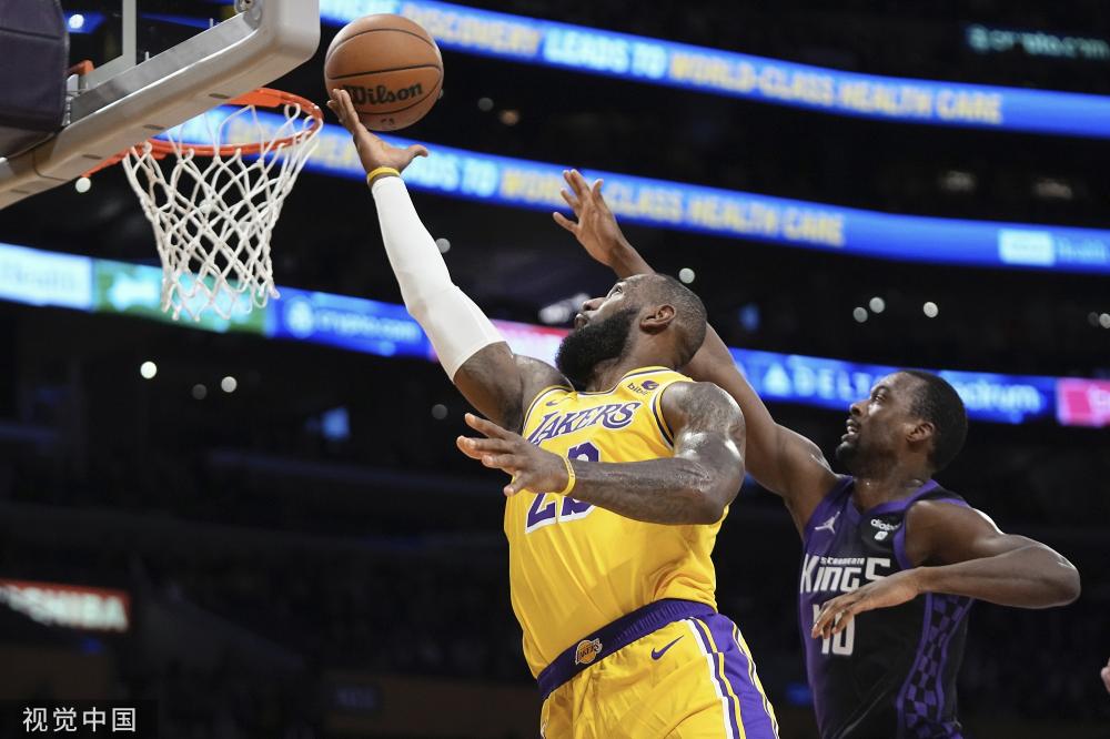 展出一套更 展出一套更